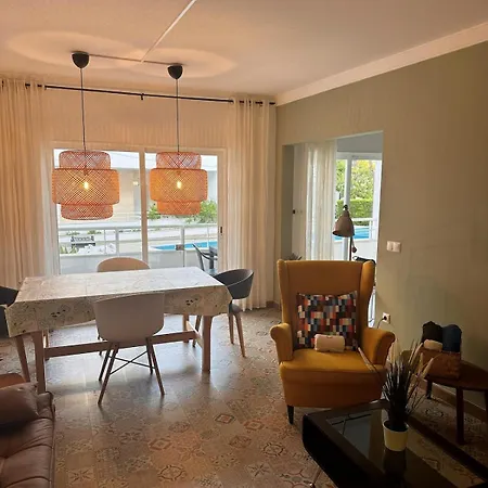 Santa Maresia Apartment,